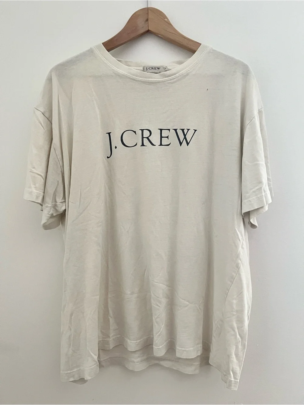 Vintage 90s J.Crew Men's Cream Logo T-Shirt